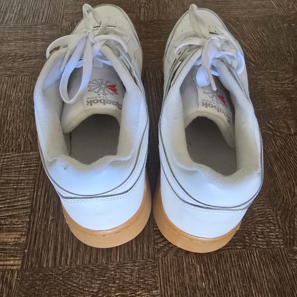 Reebok White Sneakers with Gum Sole - Picture 5 of 7